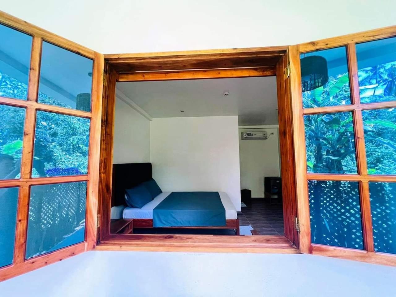 White Bada Guesthouse シキホール 部屋 写真