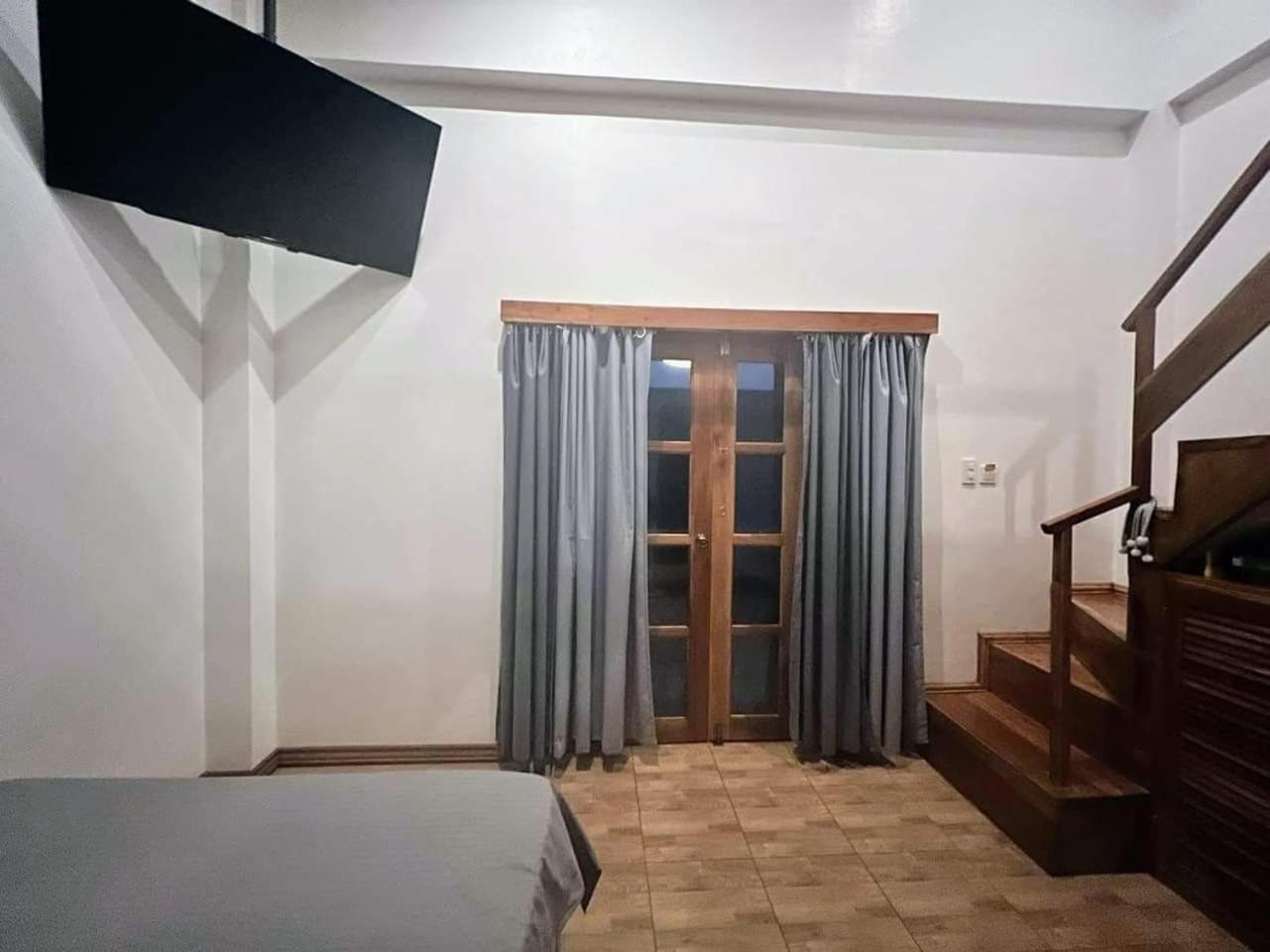 White Bada Guesthouse シキホール 部屋 写真